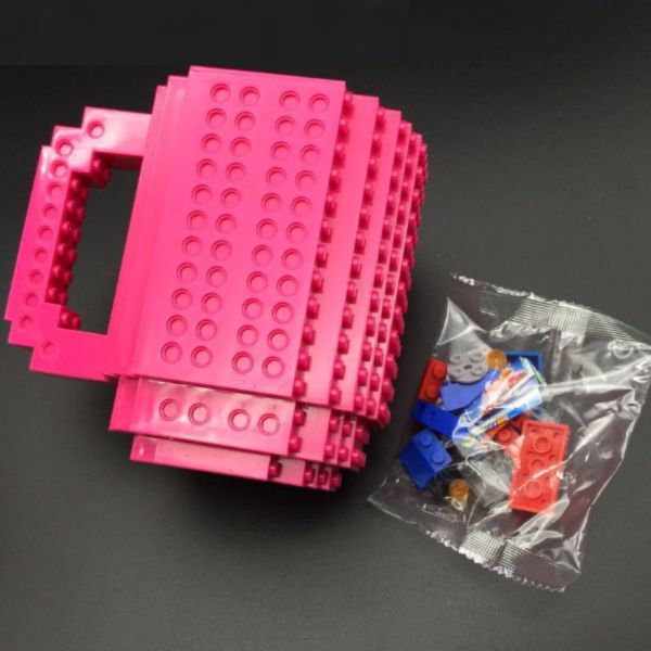 Skodelica i gratis paket lego