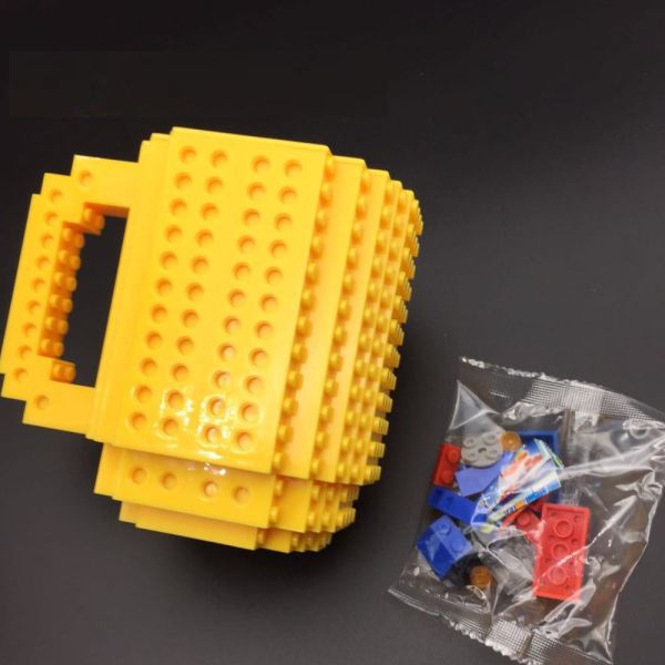 Skodelica i gratis paket lego