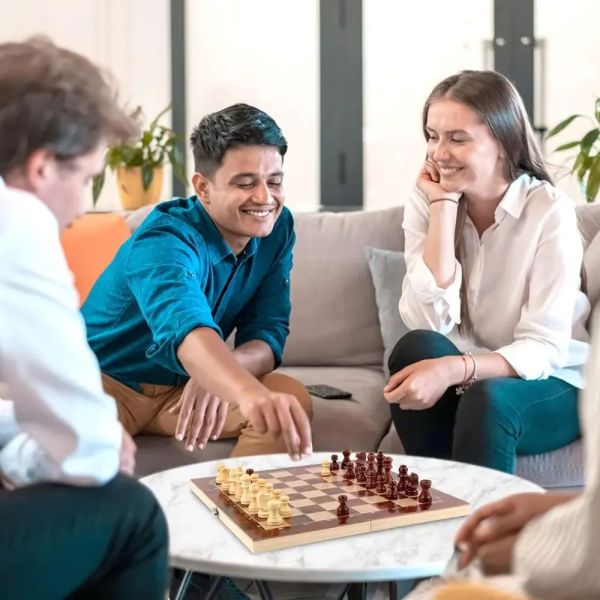 Lesena igralna plošča 3v1: šah, dama in backgammon  